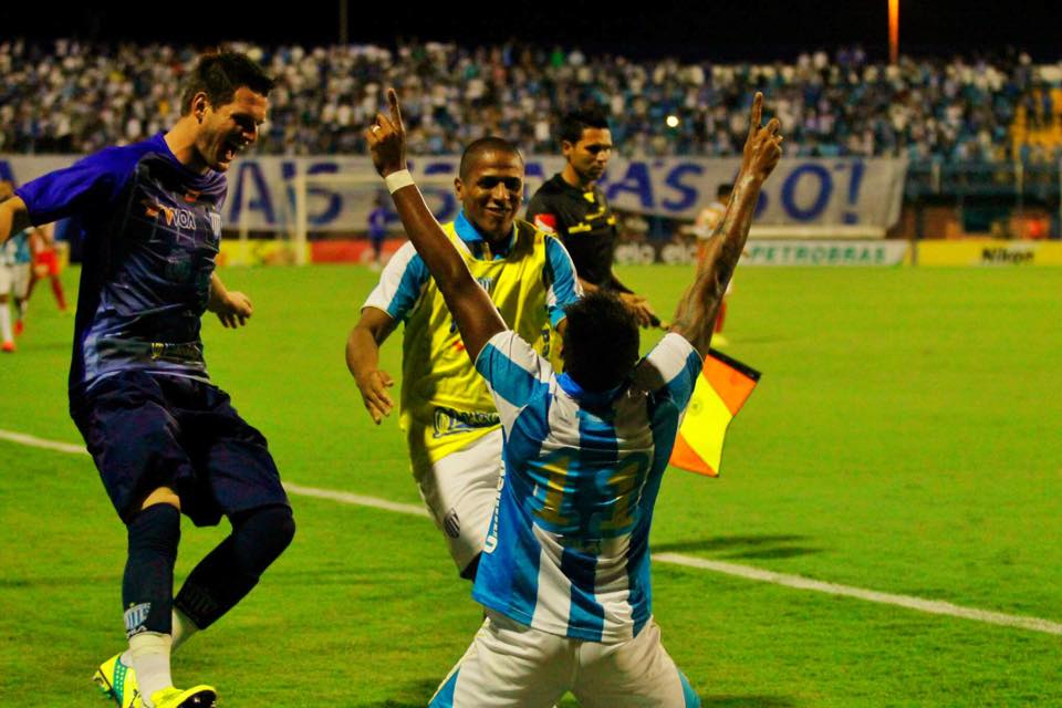 Avaí 1 x 0 Figueirense - Rivalidade, equilíbrio e vantagem magra 2 0002050077124 img