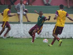 Série B: Sampaio Corrêa viaja com técnico interino para enfrentar o Vitória