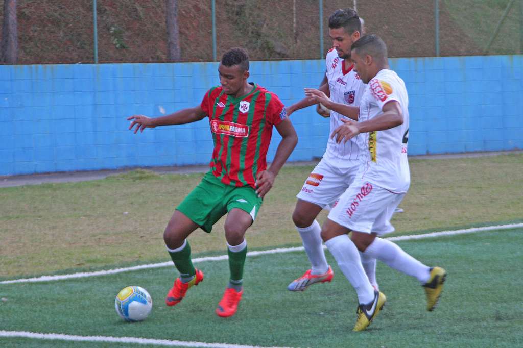 Guilherme marcou duas vezes para a Briosa e garantiu o empate - Divulgação