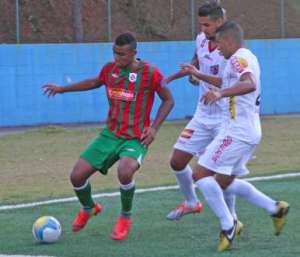 SEGUNDONA : O matador Viola salva Taboão da Serra de derrota para a Portuguesa Santista