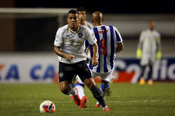 Jogo feio e vitória sofrida, assim foi a estreia do Botafogo na Série Bd - Divulgação