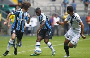 Guto Ferreira, técnico da Ponte Preta, encara com argumentos e números a bairrista 