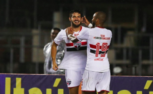 Após gol, Pato fala grosso: 'Não vou aceitar ficar no banco'