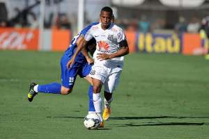 Marcelo Fernandes diz confiar na permanência de Robinho no Santos