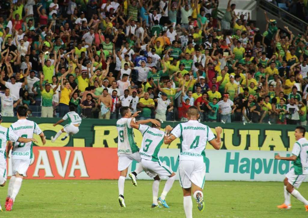 Raphael Luz abriu o marcador na Arena Pantanal - Jorge Maciel