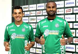 Série C: Guarani apresenta o zagueiro Reniê e o volante Johnnattan