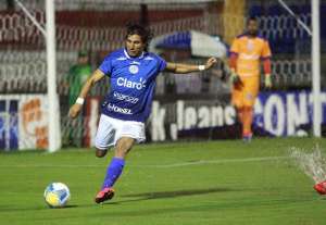 Red Bull entra na disputa com a Portuguesa por Alex Reinaldo