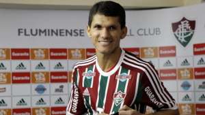 Magno Alves treina entre os titulares e pode fazer dupla com Fred no Fluminense