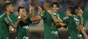 Palmeiras corre atrás de zagueiro experiente para corrigir falhas