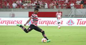 Série B: Raniel, meia do Santa Cruz, leva gancho de seis meses por uso de cocaína