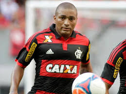 Anderson Pico diz que 'peso da camisa' pode favorecer Flamengo contra o Sport