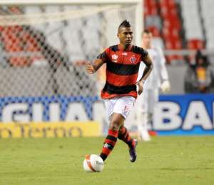 Série B: Luverdense fica a detalhes de assinar com volante do Flamengo