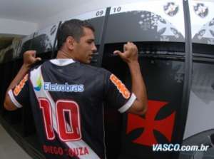 Queridinho da torcida, Diego Souza cobra R$ 5 mi do Vasco na Justiça