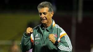 Vinicius treina entre os titulares e deve jogar pelo Fluminense