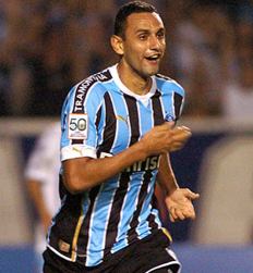 Ponte Preta negocia com Rafael Marques, zagueiro campeão da Libertadores pelo Atlético-MG