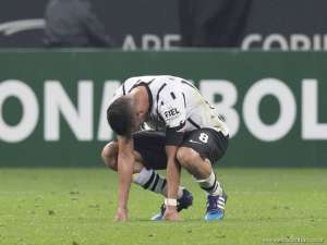 Tite blefou e criou imagem falsa no Corinthians, eliminado da Copa Libertadores