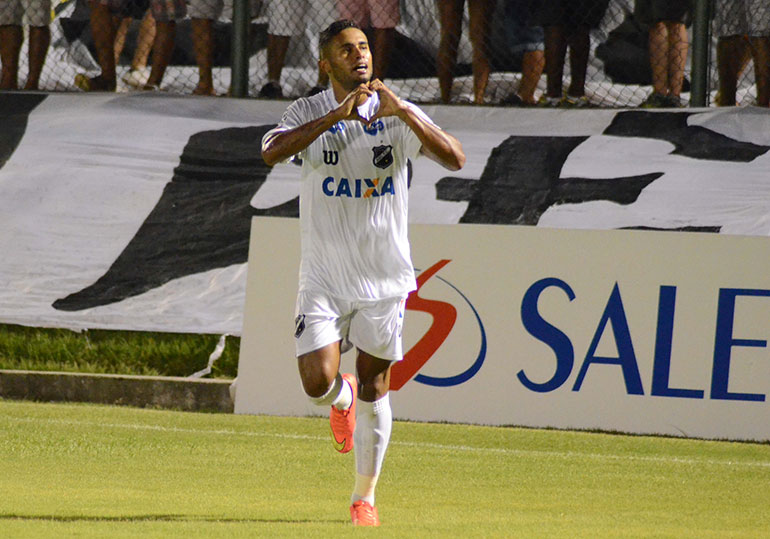 Kayke marcou o segundo gol do ABC