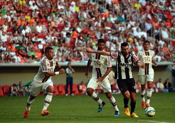 Atlético-MG atropelou Fluminense em Brasília