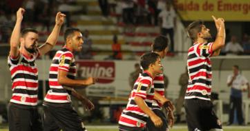 Anderson Aquino fez dois gols na goelada do Santa Cruz