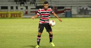 Série B: Meia é o quinto jogador a ser dispensado pelo Santa Cruz na temporada