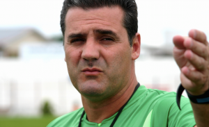 Mabília tem a receita para dar a primeira vitória ao Tombense