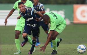 Perto de sair, Maikon Leite marca e Palmeiras vence jogo-treino contra Portuguesa