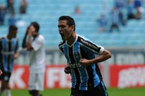 Grêmio rescinde com Matías Rodríguez e deve reintegrar Maxi Rodriguez
