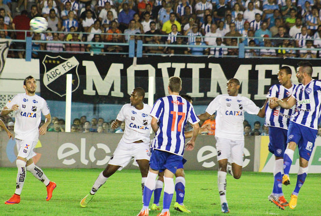 O ABC saiu atrás, mas o Paysandu conseguiu e virada e garantiu a classificação O ABC saiu atrás, mas o Paysandu conseguiu e virada e garantiu a classificação