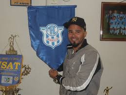 Série C: Lateral Rafael Mineiro acerta com Confiança