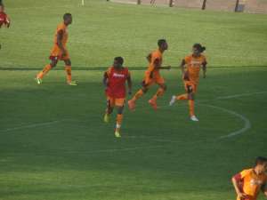 Série B: Boa Esporte se prepara para partida em Curitiba