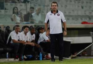 Fluminense acerta retorno do técnico Enderson Moreira
