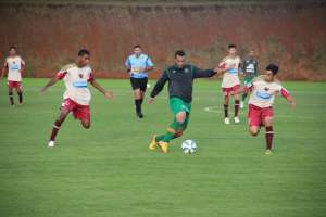Chapecoense vence Juventus em jogo-treino com aprovação do técnico Vinícius Eutrópio