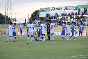 Vitória x Bragantino - Será que só Claudinei era culpado?