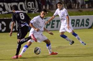 Série B: Com histórico de confrontos equilibrado, Paysandu enfrenta o Ceará no Mangueirão