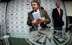 Palmeiras tem interesse em Guerrero e Barrios para o ataque