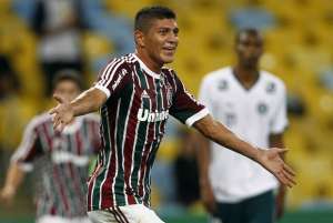 Edson quer ficar no Fluminense, mas situação de volante segue indefinida