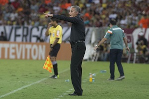 Brasileirão: Tite lamenta falta de agressividade do Corinthians no Rio