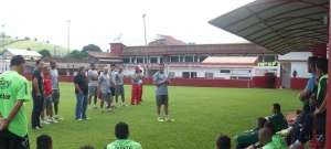 Série C: Mabília reclama da arbitragem após empate do Tombense no Rio