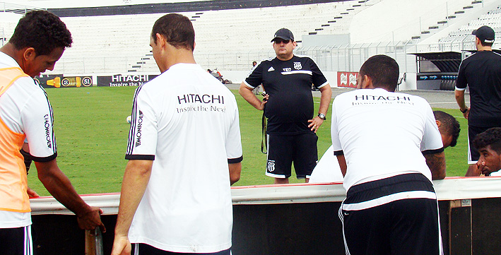 Guto Ferreira aposta em time misto na Ponte Preta - Djota Carvalho/Ponte Press