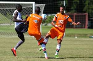 Antônio Carlos exalta retrospecto contra rival e quer nova vitória no Fla-Flu