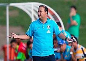 Caio Zanardi foi o primeiro palestrante na segunda-feira à noite