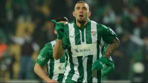 Atlético-PR pode lucrar R$ 9 milhões com Fernandão, ex-Palmeiras e Guarani, na Turquia