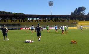 Série B: Luverdense aguarda BID para relacionar trio contra o Macaé