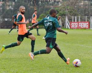 Série B: América-MG busca equilíbrio técnico contra o Bragantino para vencer em casa