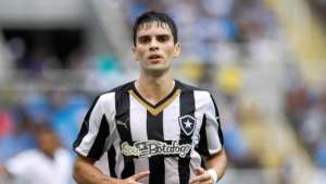 Com um vermelho na Série B, Rodrigo Pimpão promete menos cartões no Botafogo