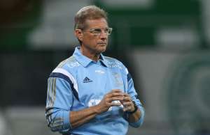 Técnico do Palmeiras, Oswaldo Oliveira, não liga para vaias e já pensa no clássico de domingo contra o Corinthians