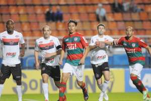 Série C: Portuguesa treina com novidades na defesa e terá estreia de Bolt