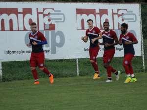 Bahia x Paraná - A liderança é logo alí, Bahêa!