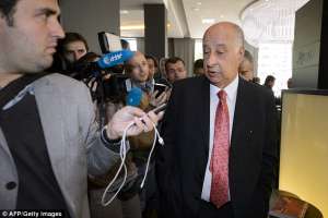 Horas após retorno ao Brasil, Del Nero se reúne com dirigentes na CBF