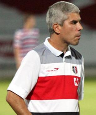 Ricardinho reconhece que Santa Cruz precisa melhorar muito